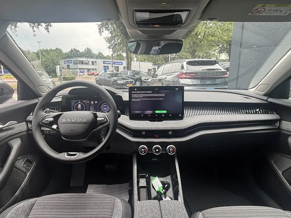 Skoda Superb 1.5 TSI PHEV Business Edition 204 PK uit 2026, foto 5