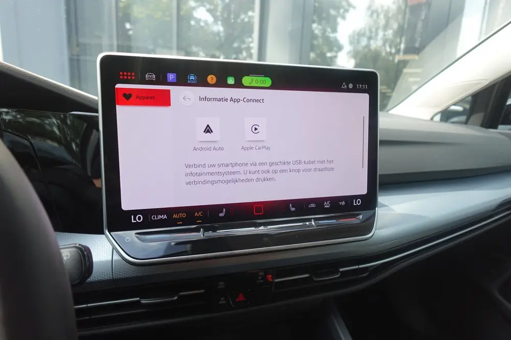 Volkswagen Golf 1.5 eTSI Goal edition CARPLAY ACC PDC NAVI C uit 2025, foto 17