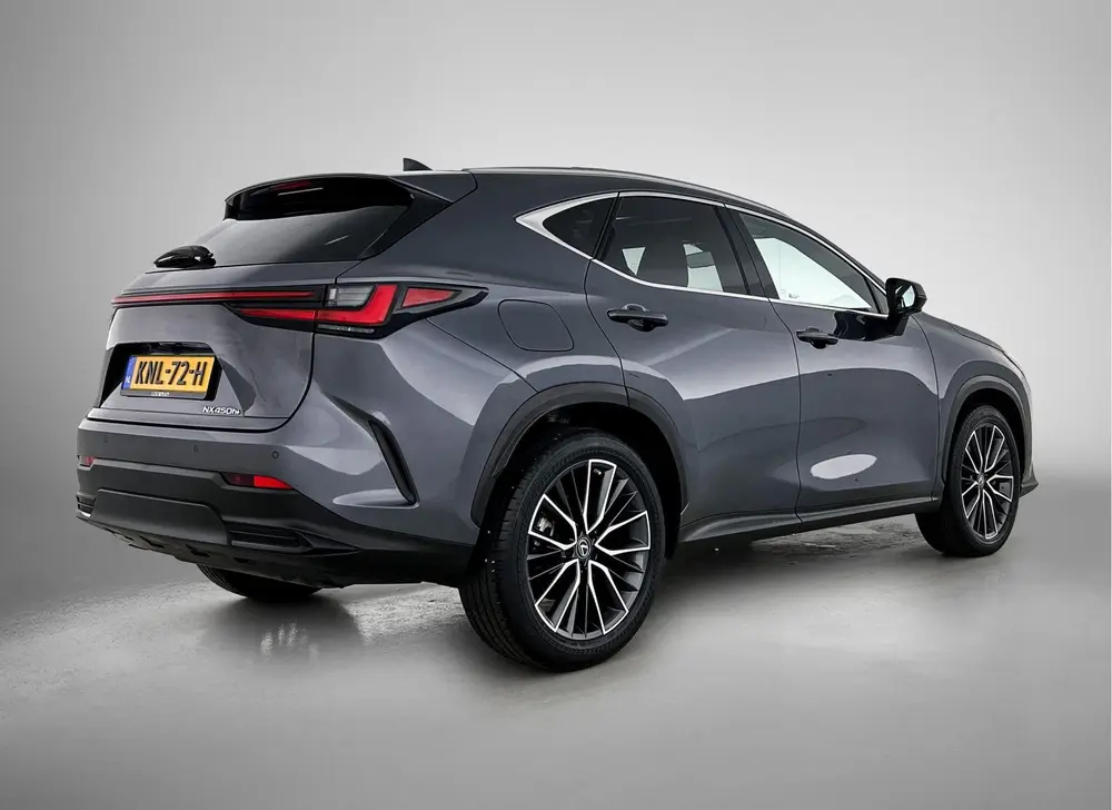 Lexus NX 450h+ AWD Executive Line (bj 2022 uit 2022, foto 2