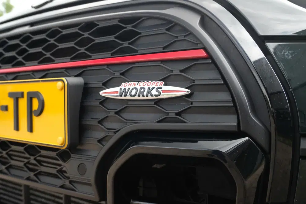 Mini John Cooper Works 2.0 John Cooper Works Essential 231 PK uit 2022, foto 12