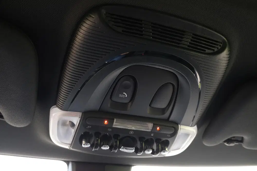 Mini John Cooper Works 2.0 John Cooper Works Essential 231 PK uit 2022, foto 20