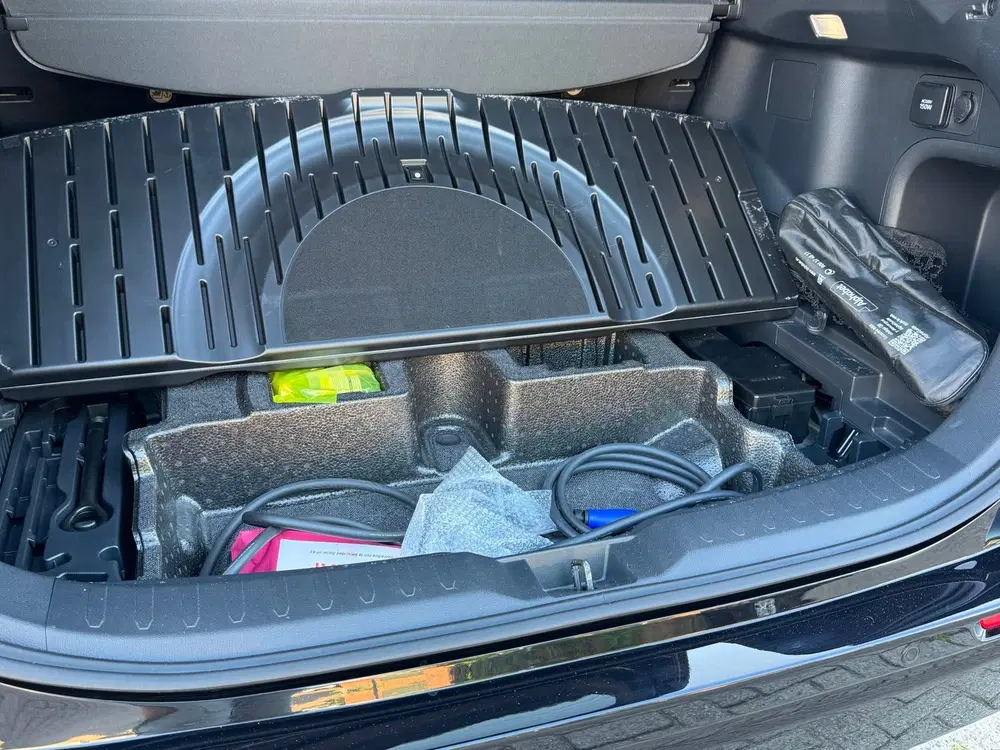 Toyota RAV 4 2.5 Plug-in Hybrid AWD 306PK PANO uit 2024, foto 14