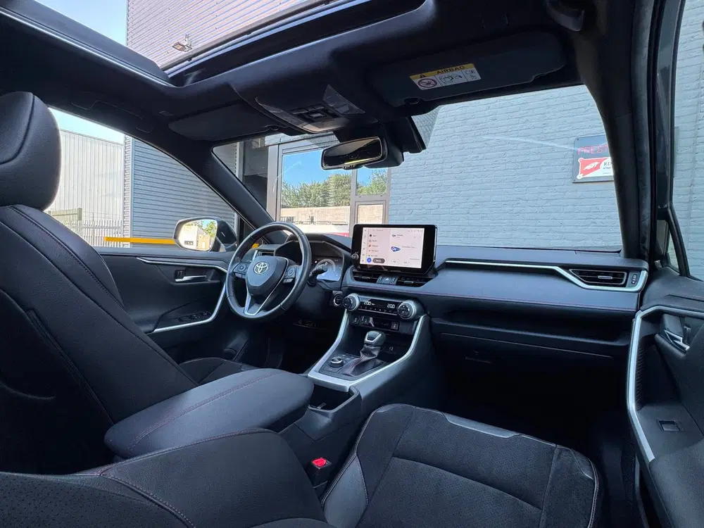 Toyota RAV 4 2.5 Plug-in Hybrid AWD 306PK PANO uit 2024, foto 16