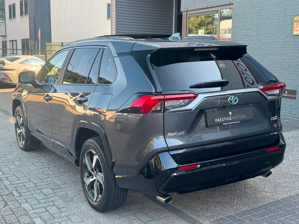 Toyota RAV 4 2.5 Plug-in Hybrid AWD 306PK PANO uit 2024, foto 6