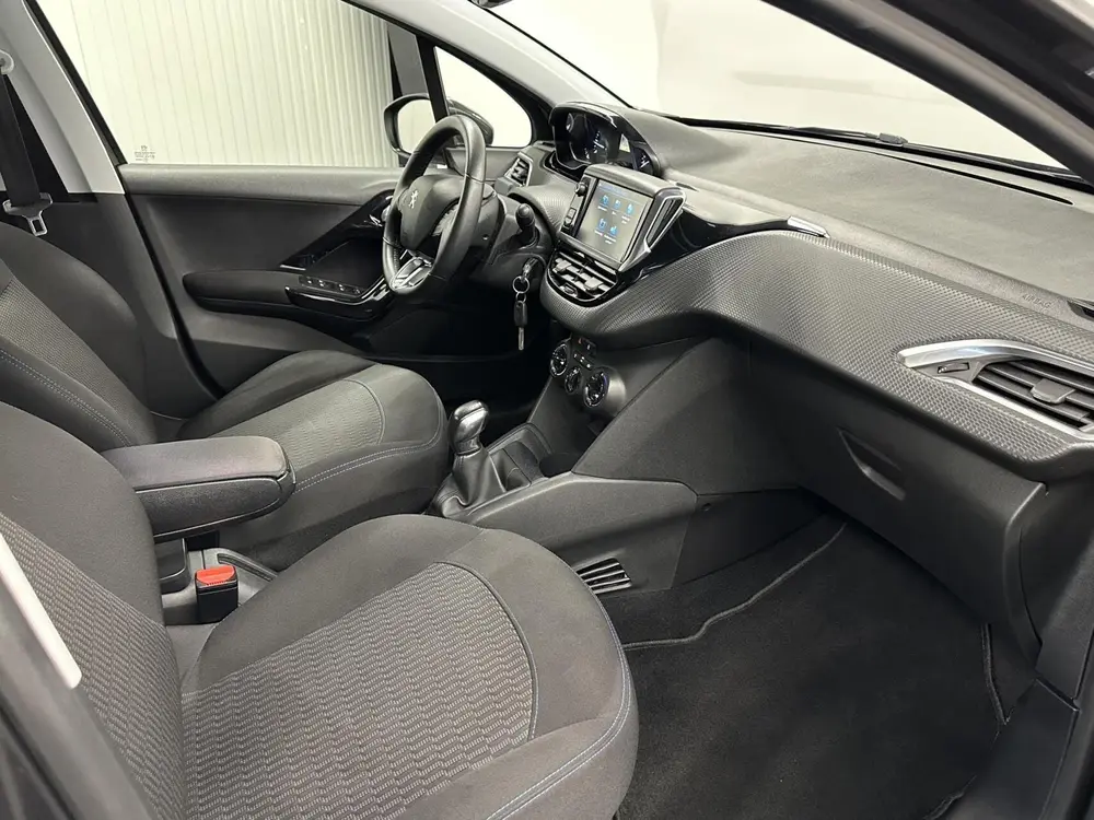 Peugeot 208 1.2 PureTech Active NAVI CRUISE CARPLAY AIRCO 5 uit 2019, foto 11