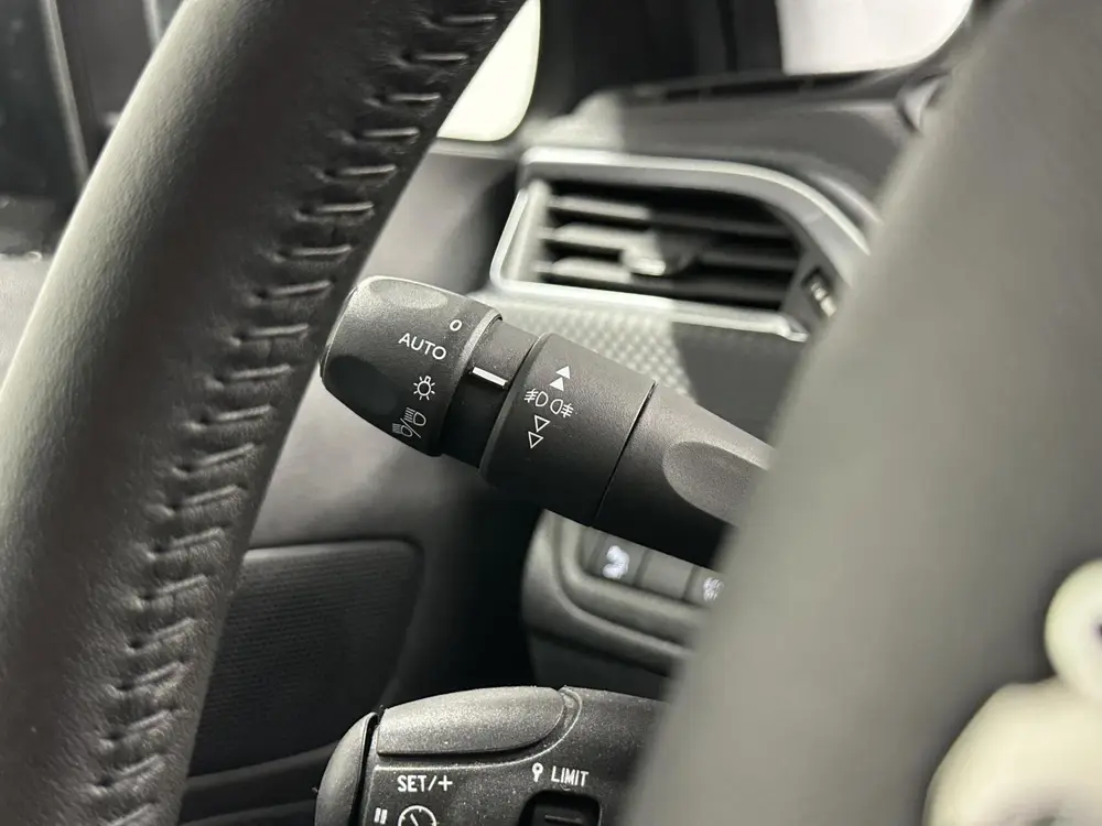 Peugeot 208 1.2 PureTech Active NAVI CRUISE CARPLAY AIRCO 5 uit 2019, foto 20