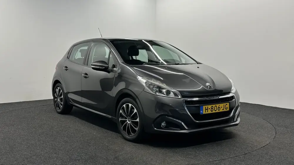 Peugeot 208 1.2 PureTech Active NAVI CRUISE CARPLAY AIRCO 5 uit 2019, foto 3