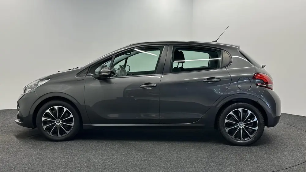 Peugeot 208 1.2 PureTech Active NAVI CRUISE CARPLAY AIRCO 5 uit 2019, foto 8