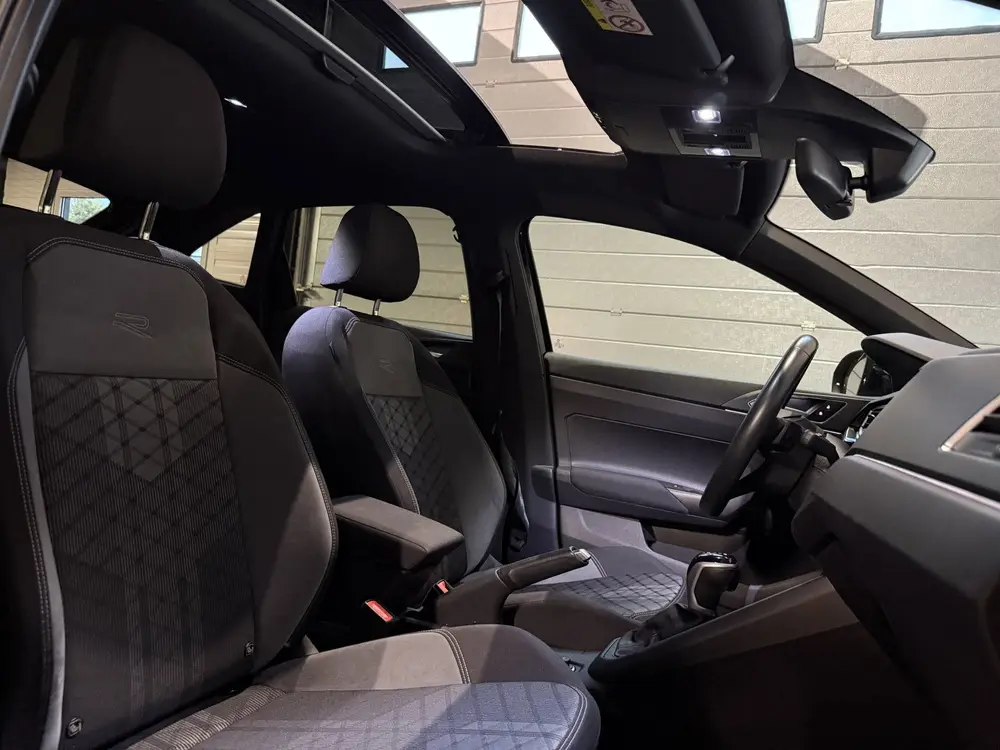 Volkswagen Taigo 1.5 TSI R-Line Business PANO|3XRLINE|CARPLA uit 2022, foto 15