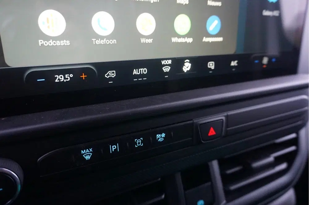 Ford Transit Custom 300L 136PK Trend BPM VRIJ 13" Sync Navi uit 2024, foto 13