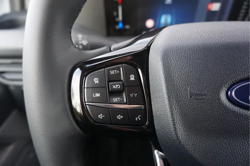 Ford Transit Custom 300L 136PK Trend BPM VRIJ 13" Sync Navi uit 2024, foto 14