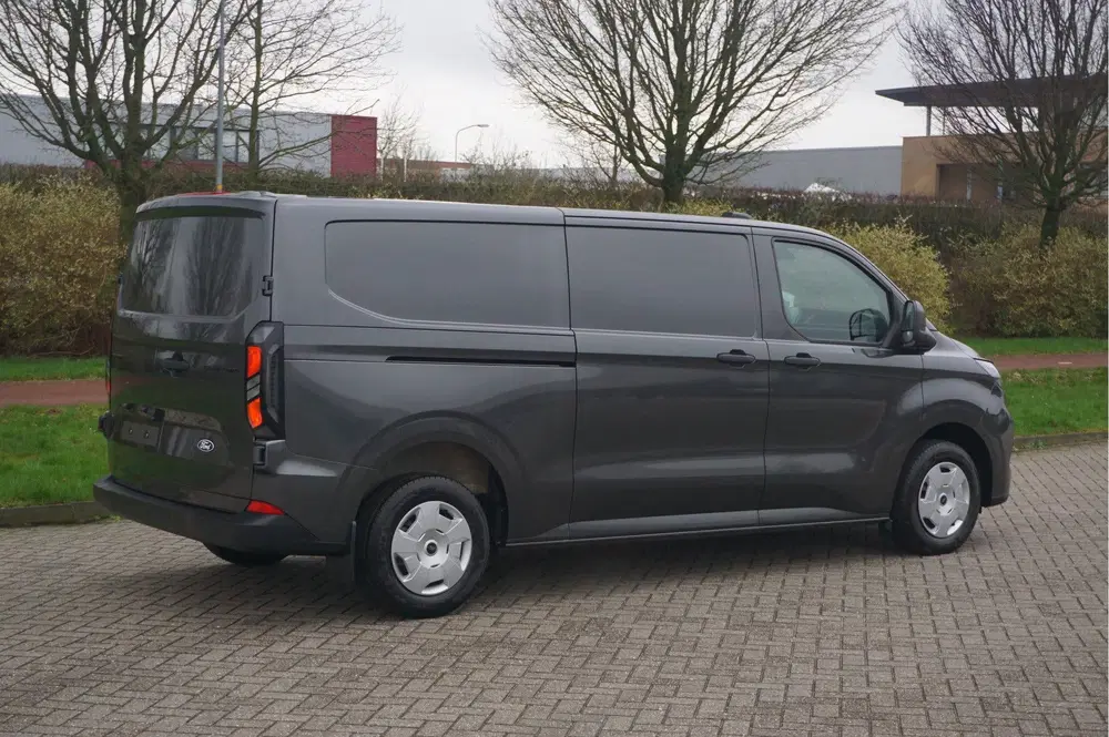 Ford Transit Custom 300L 136PK Trend BPM VRIJ 13" Sync Navi uit 2024, foto 4