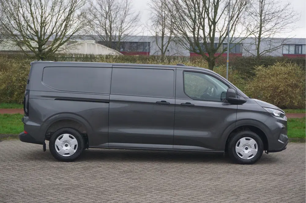 Ford Transit Custom 300L 136PK Trend BPM VRIJ 13" Sync Navi uit 2024, foto 5