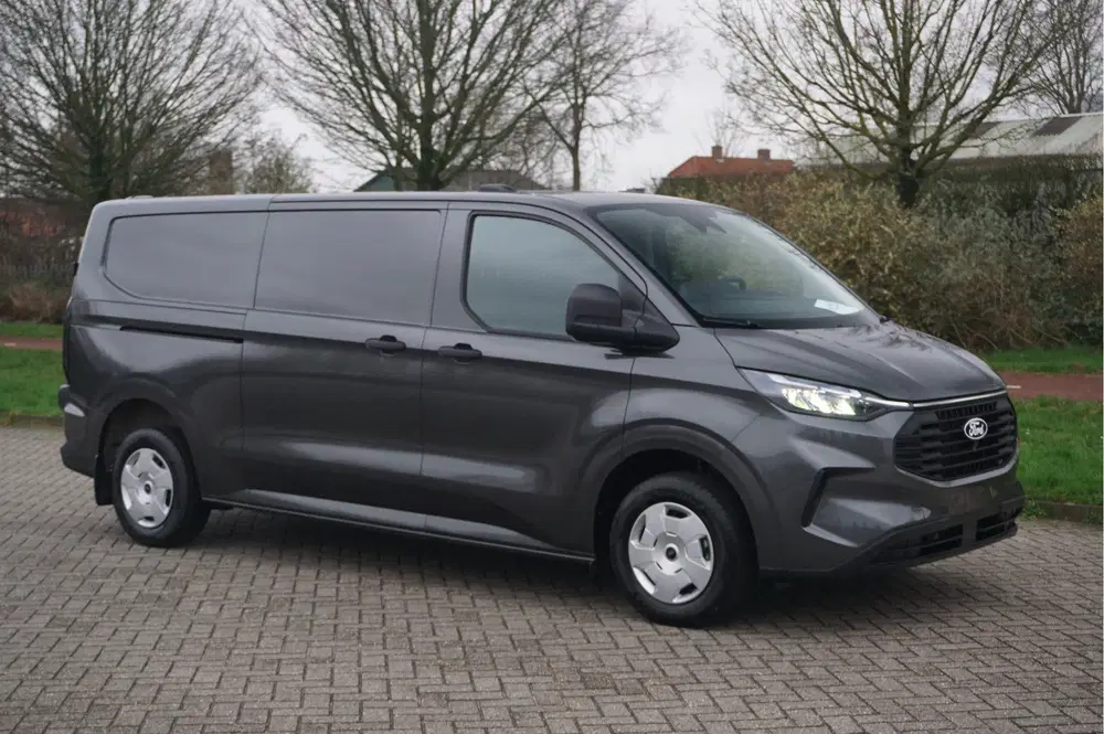 Ford Transit Custom 300L 136PK Trend BPM VRIJ 13" Sync Navi uit 2024, foto 6