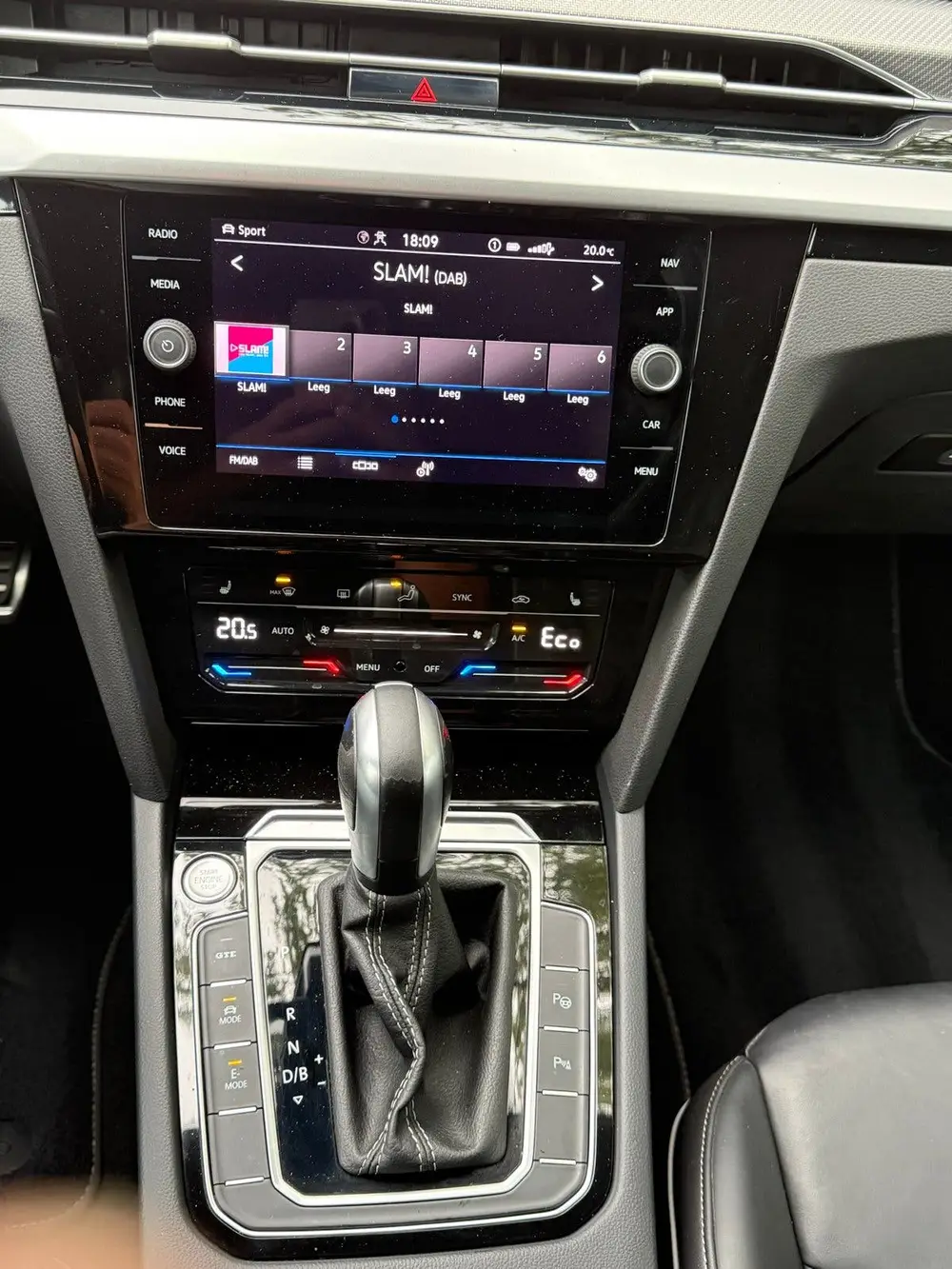 Volkswagen Arteon Shooting Brake Arteon R design Ehybrid 218pk uit 2022, foto 17