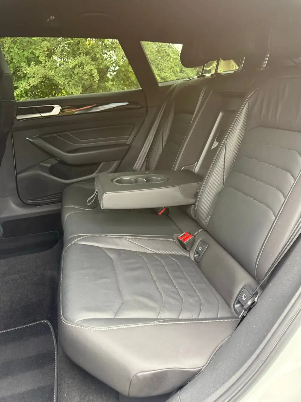Volkswagen Arteon Shooting Brake Arteon R design Ehybrid 218pk uit 2022, foto 8