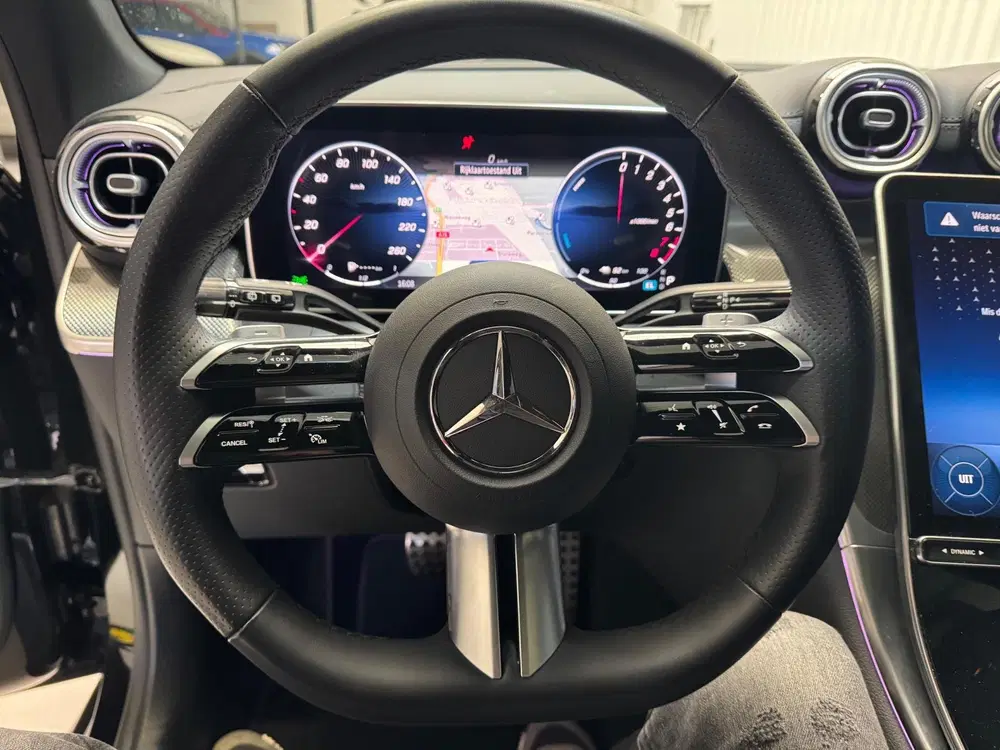 Mercedes-Benz GLC 300e 4MATIC AMG Line Pano 360 uit 2024, foto 11