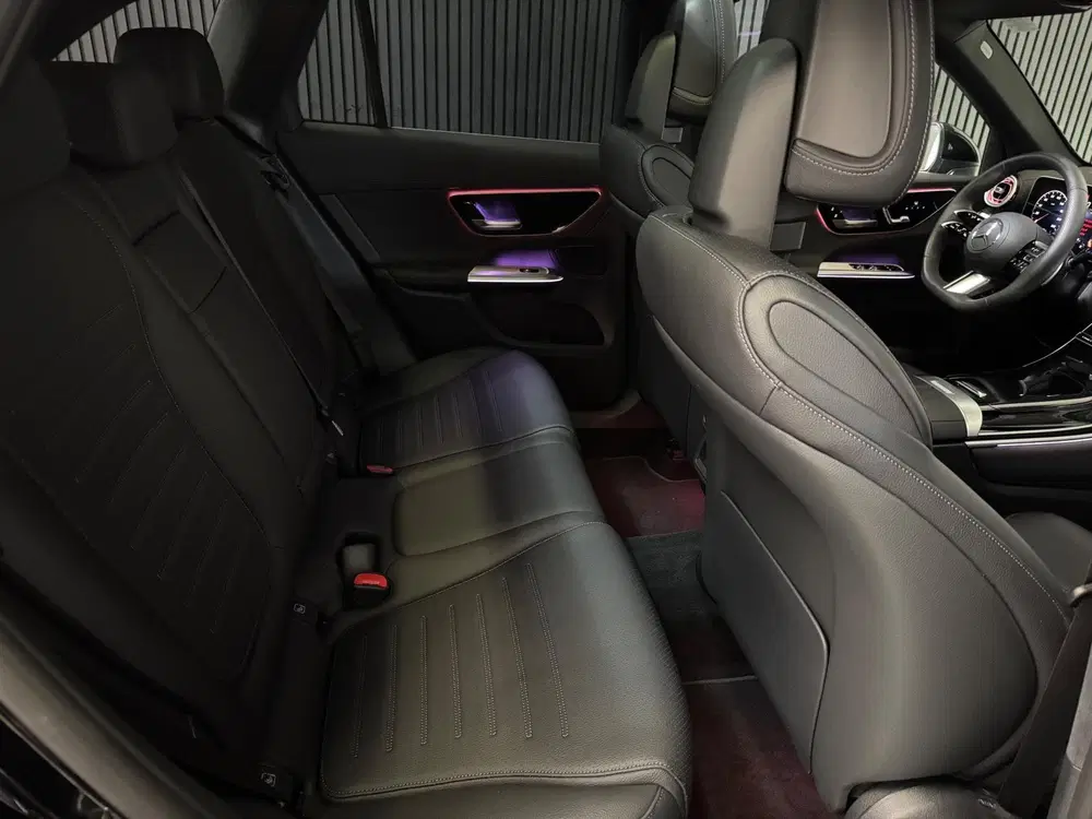 Mercedes-Benz GLC 300e 4MATIC AMG Line Pano 360 uit 2024, foto 19