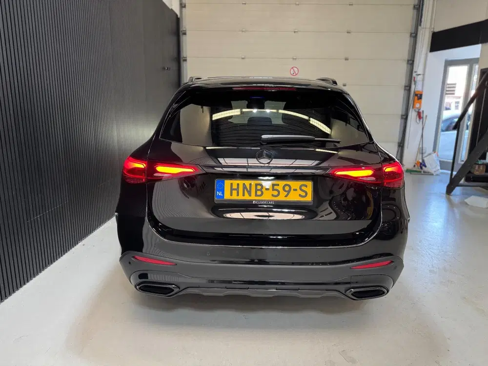Mercedes-Benz GLC 300e 4MATIC AMG Line Pano 360 uit 2024, foto 4