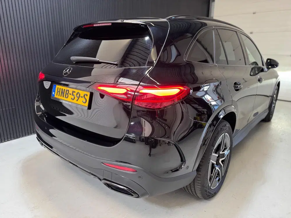 Mercedes-Benz GLC 300e 4MATIC AMG Line Pano 360 uit 2024, foto 8