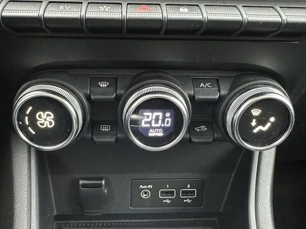 Renault Captur 1.6 E-Tech Hybride 145 Intens Panorama Sch uit 2022, foto 20