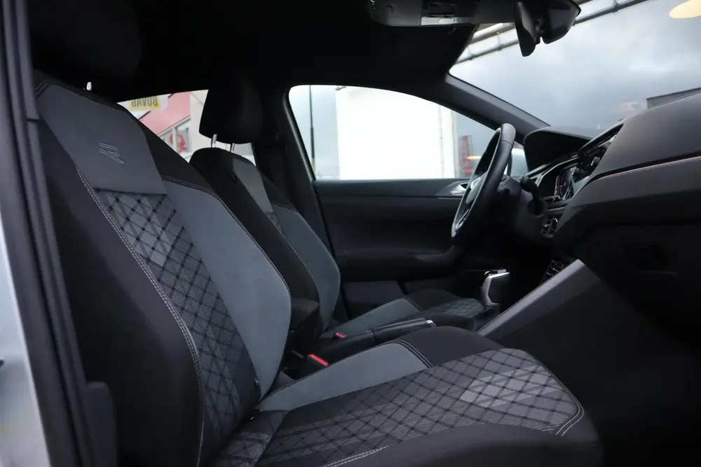 Volkswagen Taigo 1.0 TSI R-LINE CAMERA|ADAPTIVE CRUISE|APPLE uit 2025, foto 14