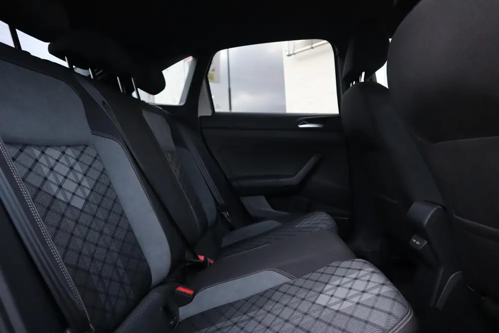 Volkswagen Taigo 1.0 TSI R-LINE CAMERA|ADAPTIVE CRUISE|APPLE uit 2025, foto 15