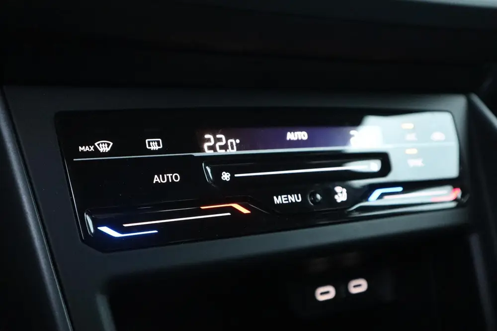 Volkswagen Taigo 1.0 TSI R-LINE CAMERA|ADAPTIVE CRUISE|APPLE uit 2025, foto 19