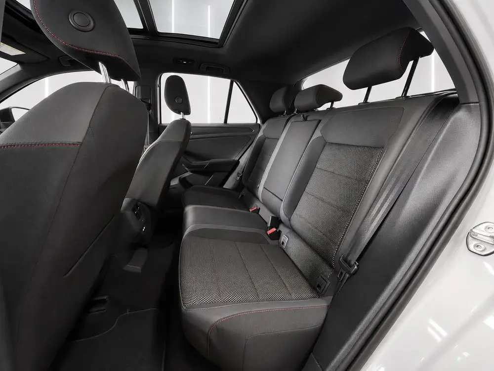 Volkswagen T-Roc 1.5 TSI 150PK Pano/ACC/Camera/Park Assist uit 2021, foto 14