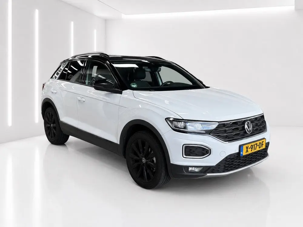 Volkswagen T-Roc 1.5 TSI 150PK Pano/ACC/Camera/Park Assist uit 2021, foto 6
