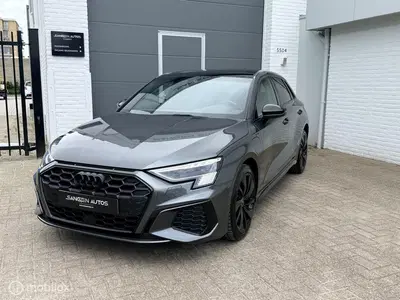 Audi A3 45 TFSI e S edition Competition Pano Leer uit 2021
