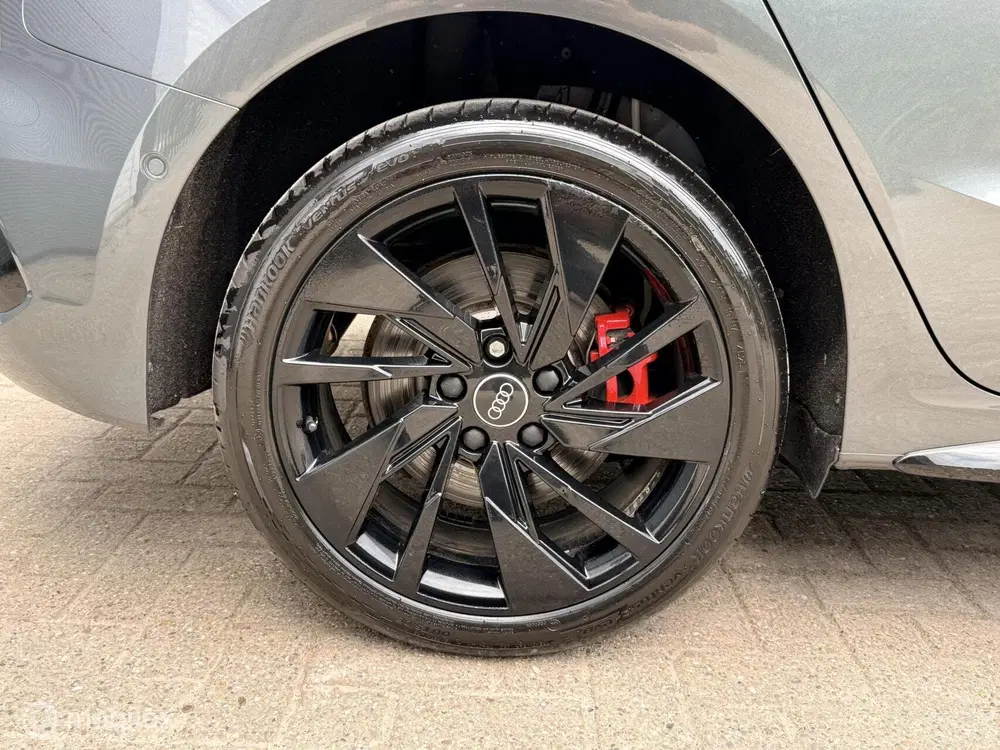 Audi A3 45 TFSI e S edition Competition Pano Leer uit 2021, foto 10