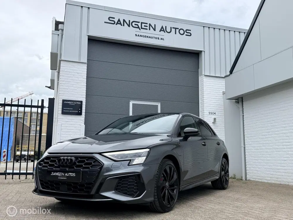 Audi A3 45 TFSI e S edition Competition Pano Leer uit 2021, foto 11