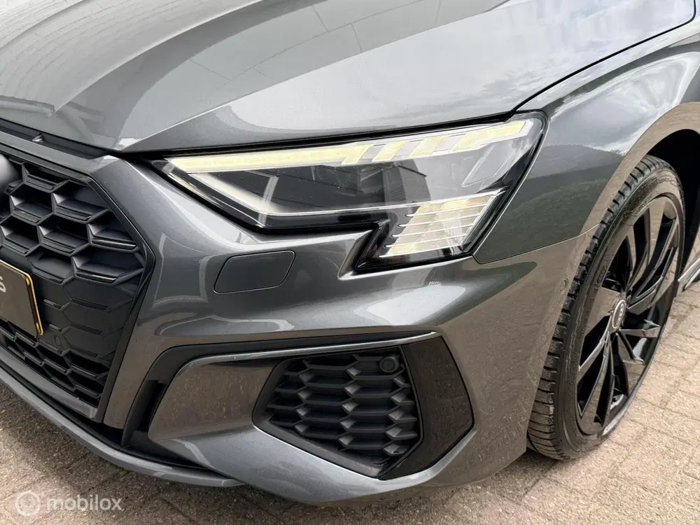 Audi A3 45 TFSI e S edition Competition Pano Leer uit 2021, foto 13