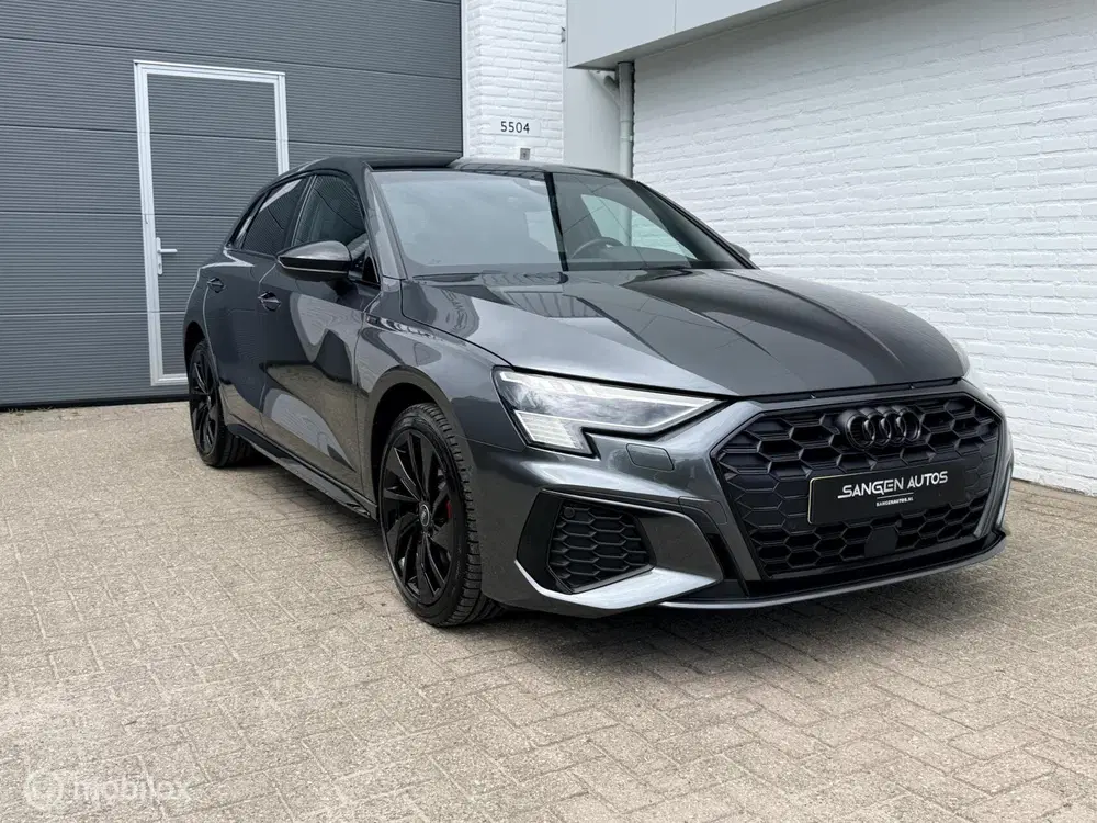 Audi A3 45 TFSI e S edition Competition Pano Leer uit 2021, foto 4