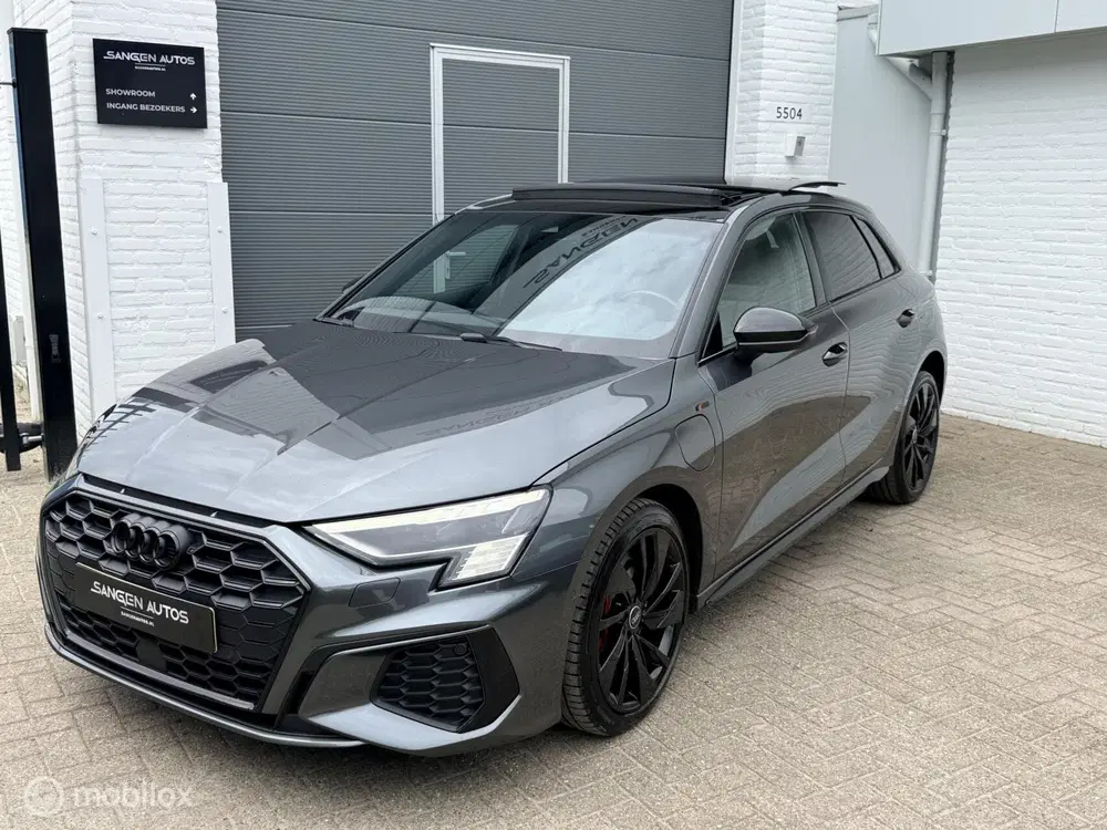Audi A3 45 TFSI e S edition Competition Pano Leer uit 2021, foto 8
