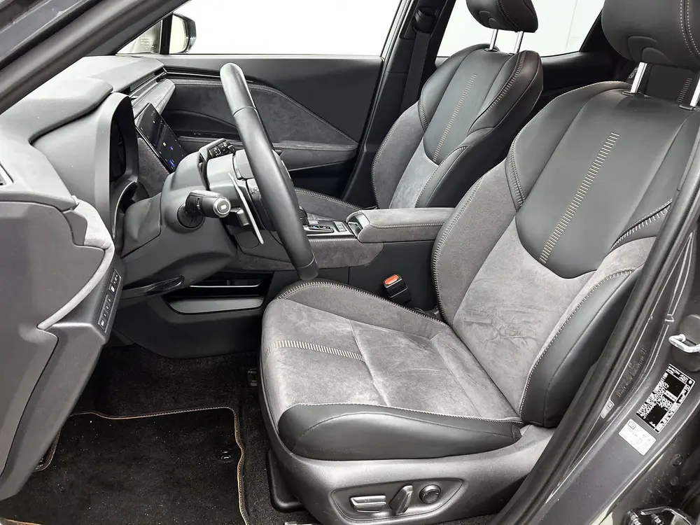 Lexus LBX Cool 2WD uit 2025, foto 16