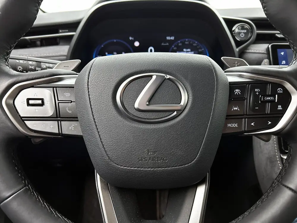 Lexus LBX Cool 2WD uit 2025, foto 18