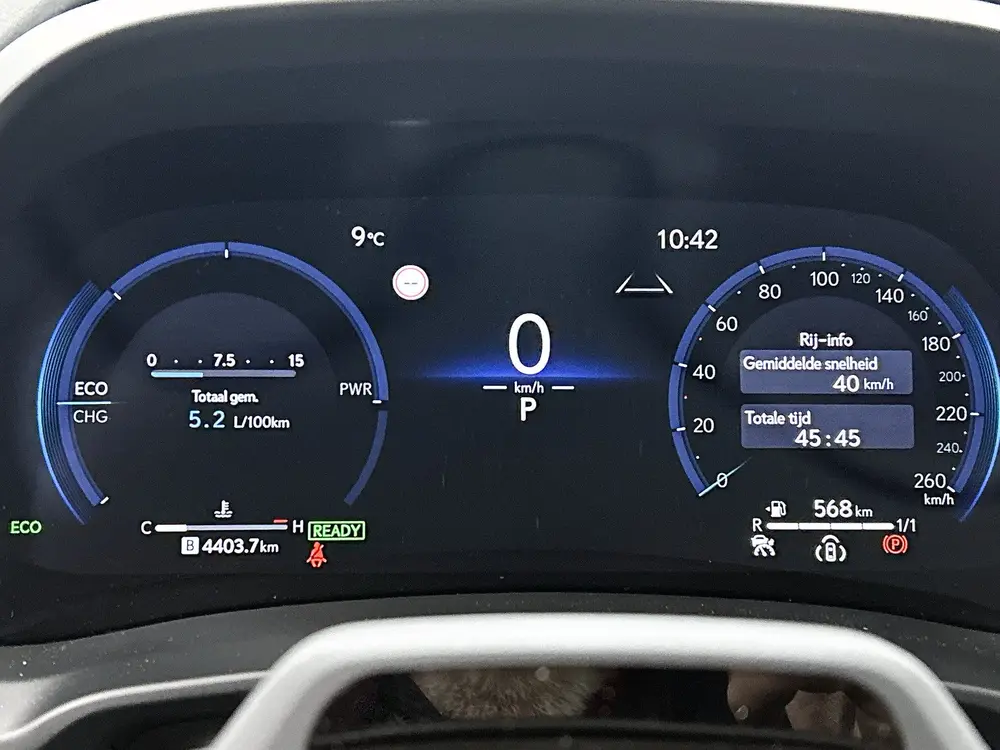 Lexus LBX Cool 2WD uit 2025, foto 5