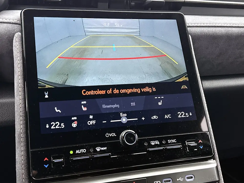Lexus LBX Cool 2WD uit 2025, foto 8