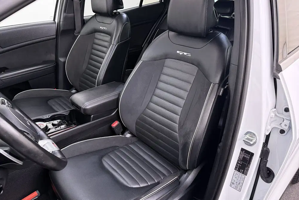 Kia Sportage 1.6 T-GDi MHEV GT-PlusLine Pano-dak Harman uit 2022, foto 11