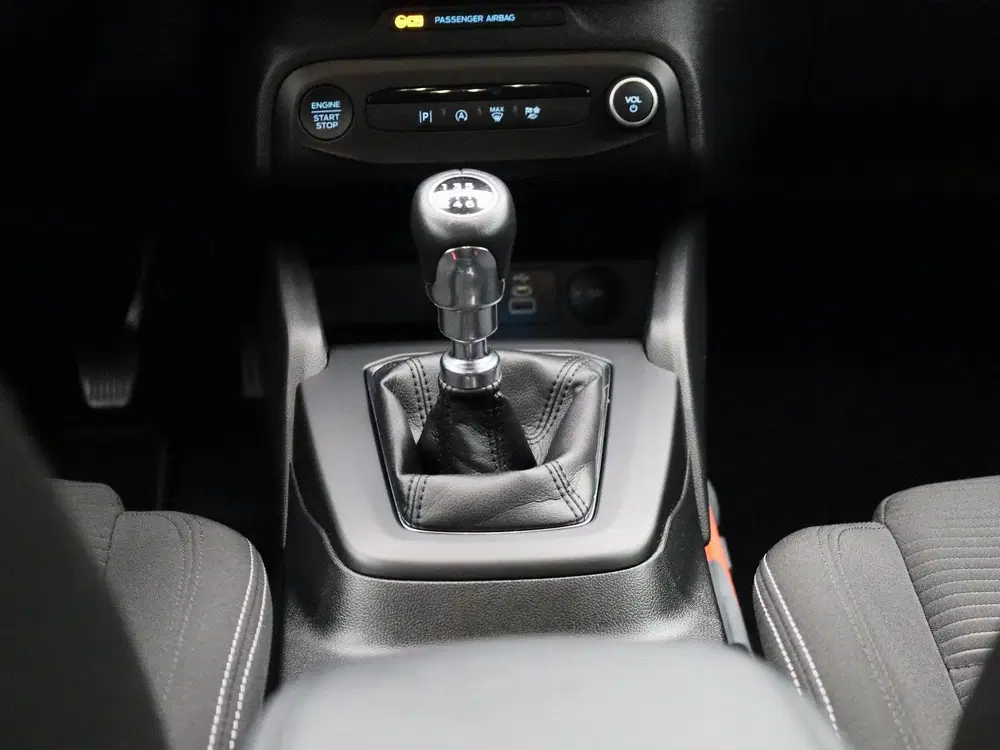 Ford Focus 1.0 EcoBoost Hybrid Titanium uit 2023, foto 10