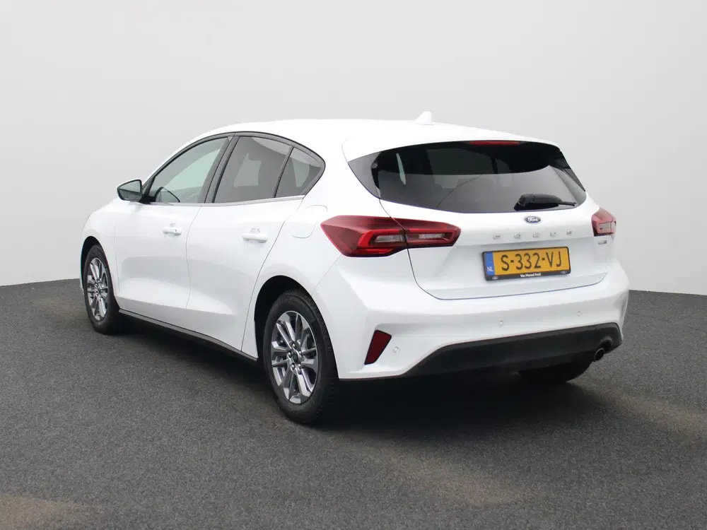 Ford Focus 1.0 EcoBoost Hybrid Titanium uit 2023, foto 2