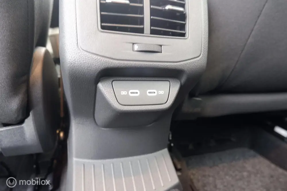 Volkswagen T-Roc 1.5 TSI 150pk Automaat Business led|nav|cam uit 2025, foto 20