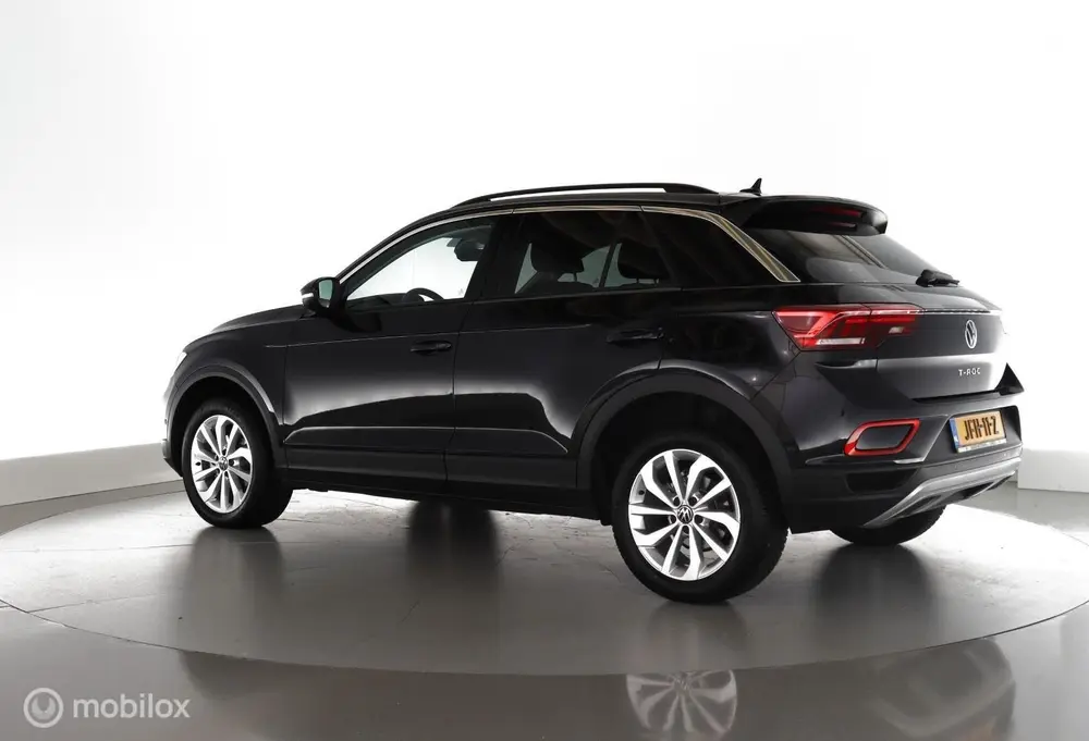 Volkswagen T-Roc 1.5 TSI 150pk Automaat Business led|nav|cam uit 2025, foto 6