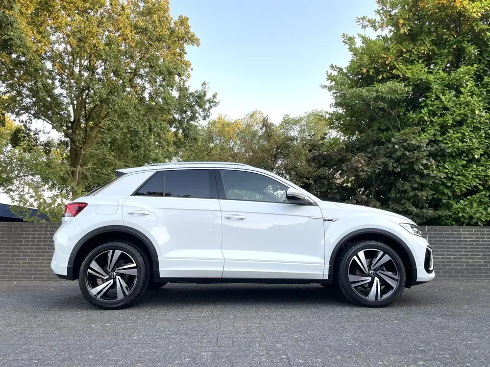 Volkswagen T-Roc 1.5 TSI R-Line/ Camera/ Massage/ IQ LED/ 18 uit 2023, foto 19