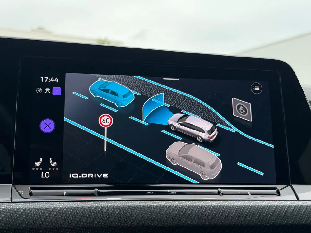 Volkswagen Golf Variant 1.5 eTSI R-Line Business+ Apple carp uit 2022, foto 20