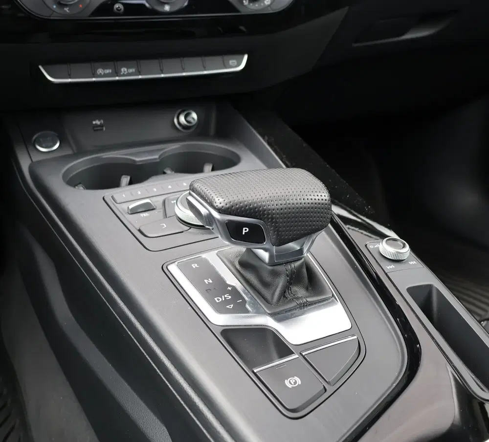 Audi A4 35 TFSI Design Pro Line Leder uit 2020, foto 13