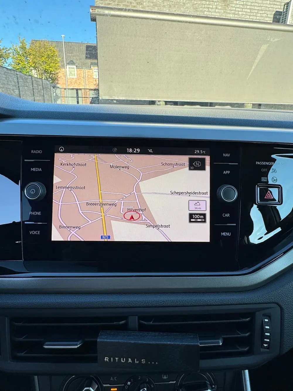Volkswagen Polo VW POLO 1.0 TSI *KEYLESS - CARPLAY - TREKHAAK - PANORAMA DAK uit 2019, foto 18