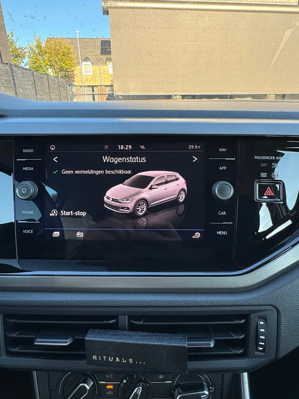 Volkswagen Polo VW POLO 1.0 TSI *KEYLESS - CARPLAY - TREKHAAK - PANORAMA DAK uit 2019, foto 19